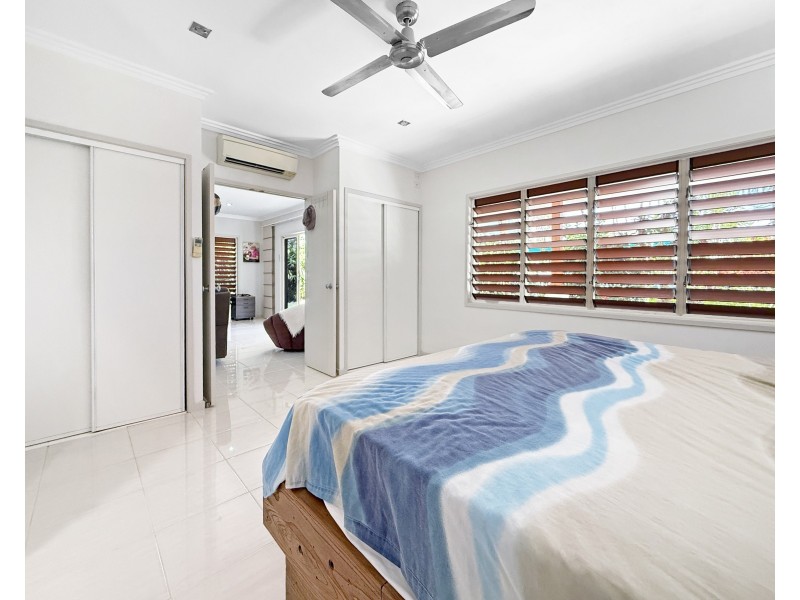 32 Sanctuary Cres, Wongaling Beach QLD 4852