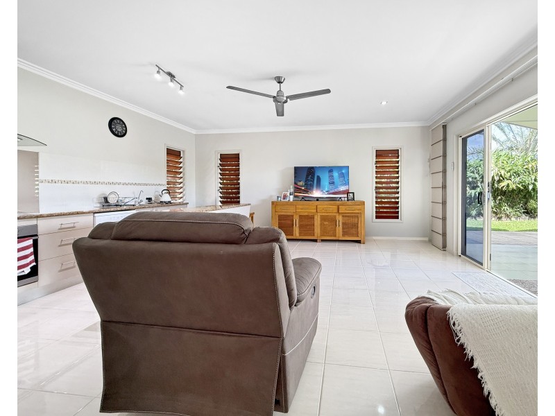 32 Sanctuary Cres, Wongaling Beach QLD 4852