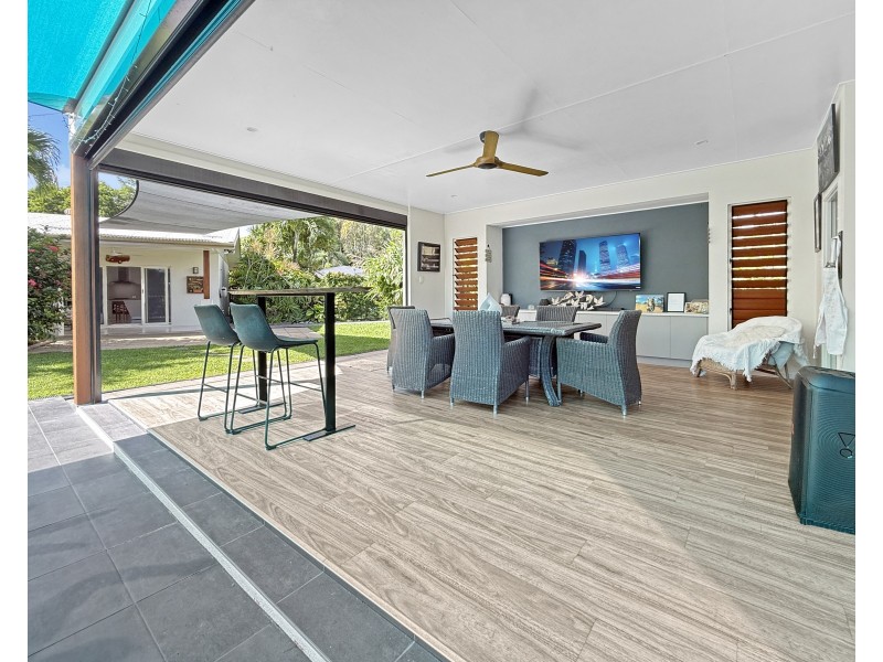 32 Sanctuary Cres, Wongaling Beach QLD 4852
