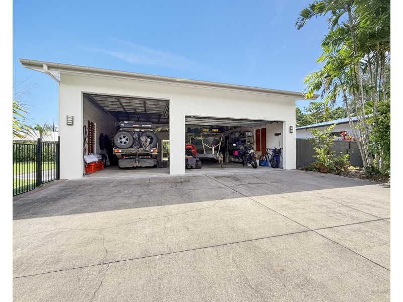 32 Sanctuary Cres, Wongaling Beach QLD 4852