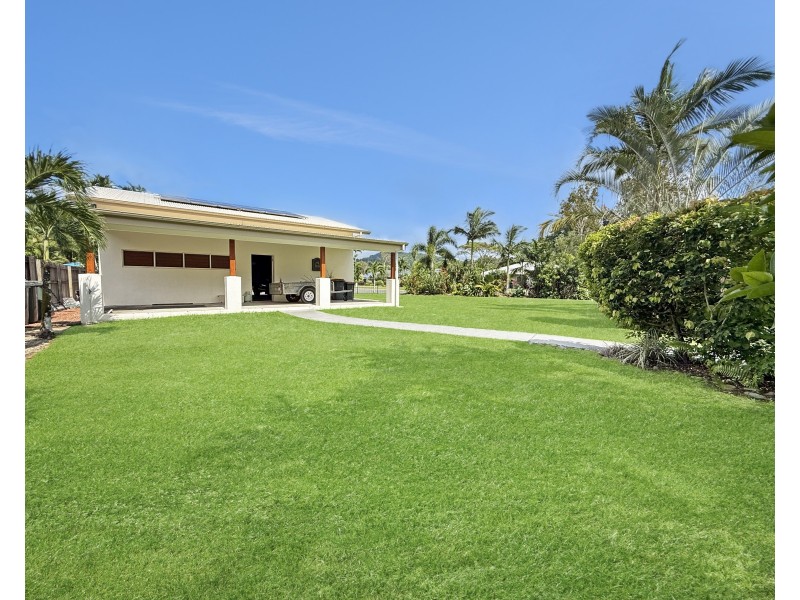 32 Sanctuary Cres, Wongaling Beach QLD 4852