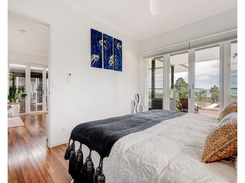 6 Unsworth Drive, Mission Beach QLD 4852