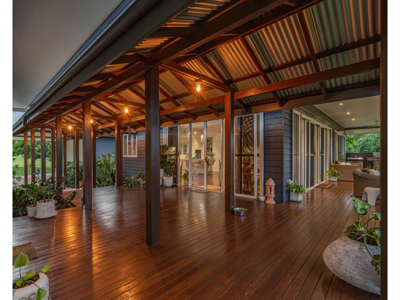 6 Unsworth Drive, Mission Beach QLD 4852