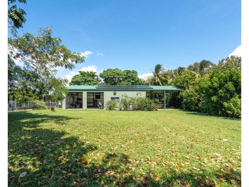 26 Andrews Street, Kurrimine Beach QLD 4871