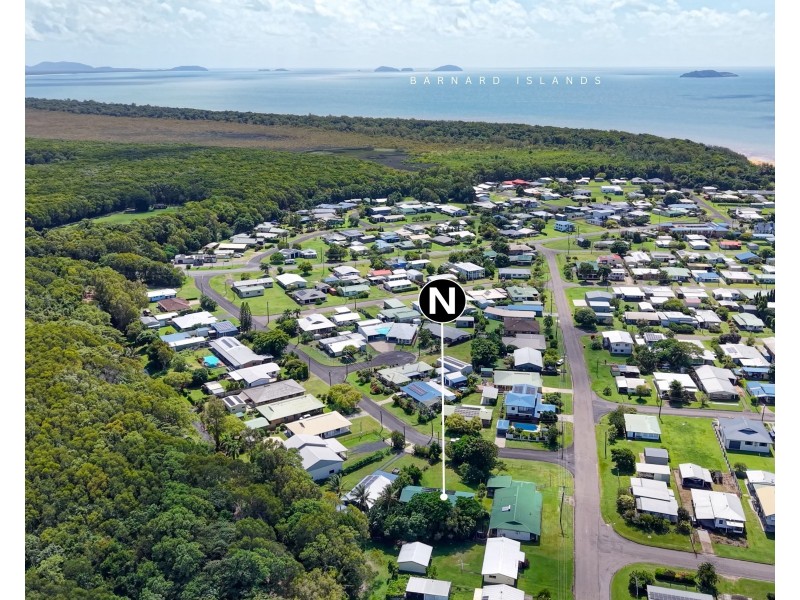 26 Andrews Street, Kurrimine Beach QLD 4871