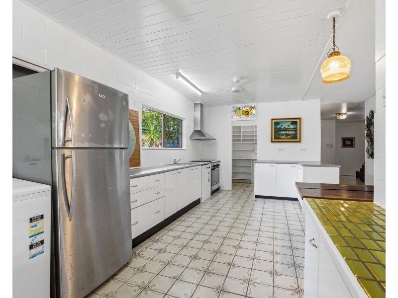 4 Kwila Street, Wongaling Beach QLD 4852