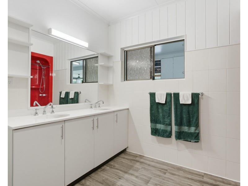 4 Kwila Street, Wongaling Beach QLD 4852