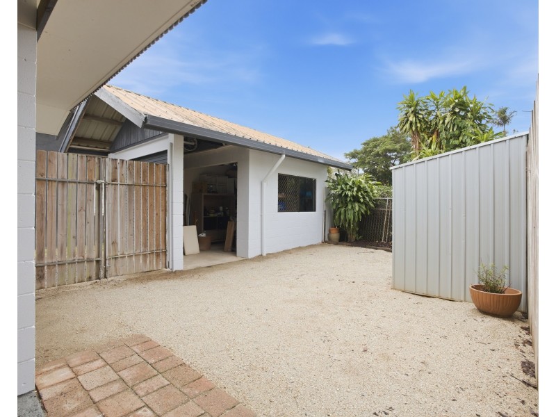 4 Kwila Street, Wongaling Beach QLD 4852