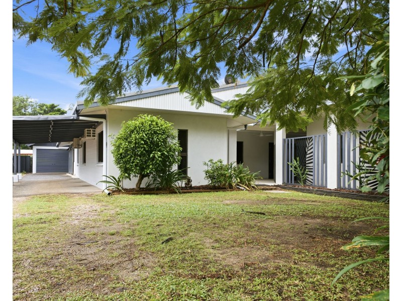 4 Kwila Street, Wongaling Beach QLD 4852