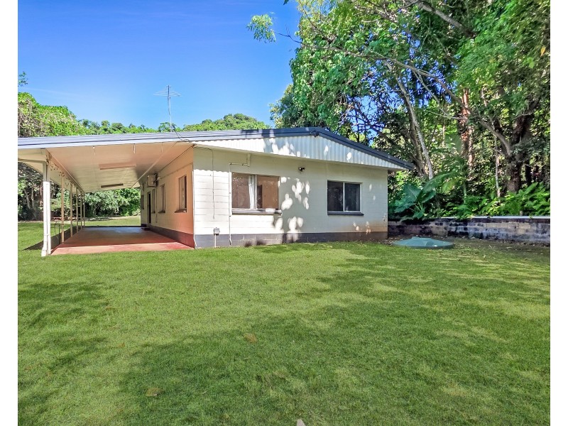 38 Cutten Street, Bingil Bay QLD 4852