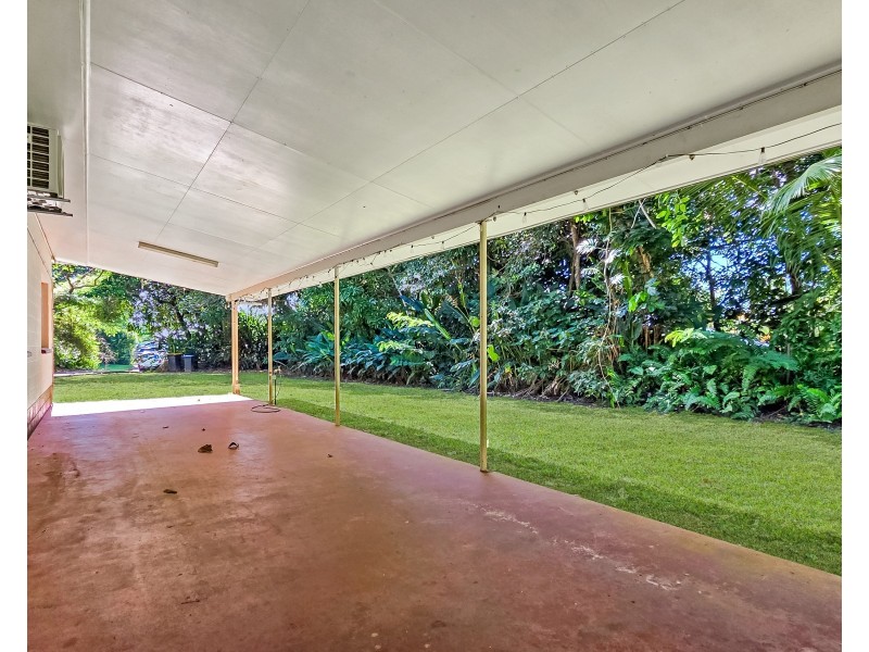 38 Cutten Street, Bingil Bay QLD 4852