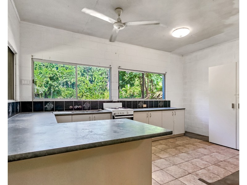 38 Cutten Street, Bingil Bay QLD 4852
