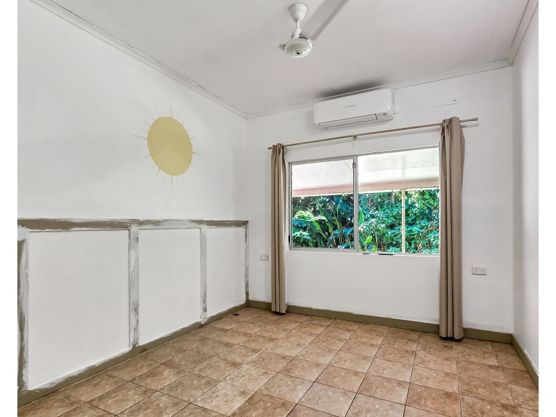38 Cutten Street, Bingil Bay QLD 4852