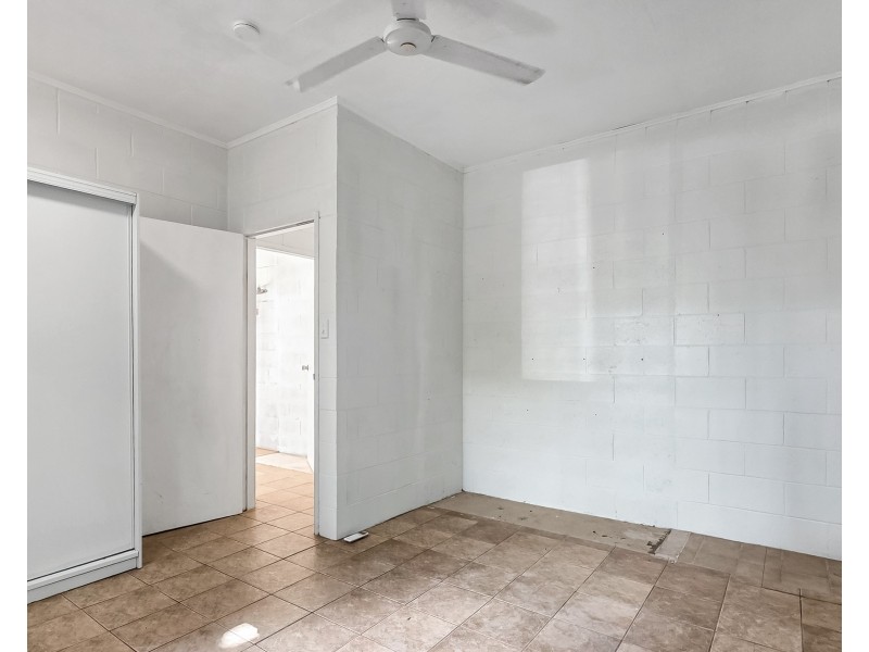 38 Cutten Street, Bingil Bay QLD 4852