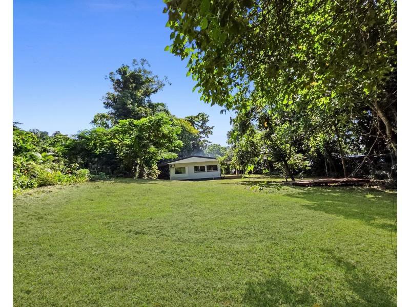 38 Cutten Street, Bingil Bay QLD 4852