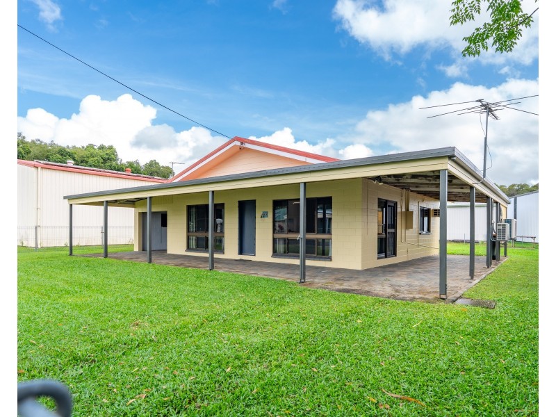 18 Ranleagh Street, Kurrimine Beach QLD 4871