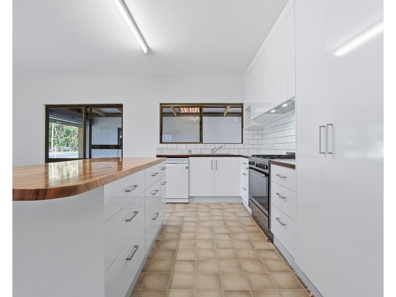 18 Ranleagh Street, Kurrimine Beach QLD 4871