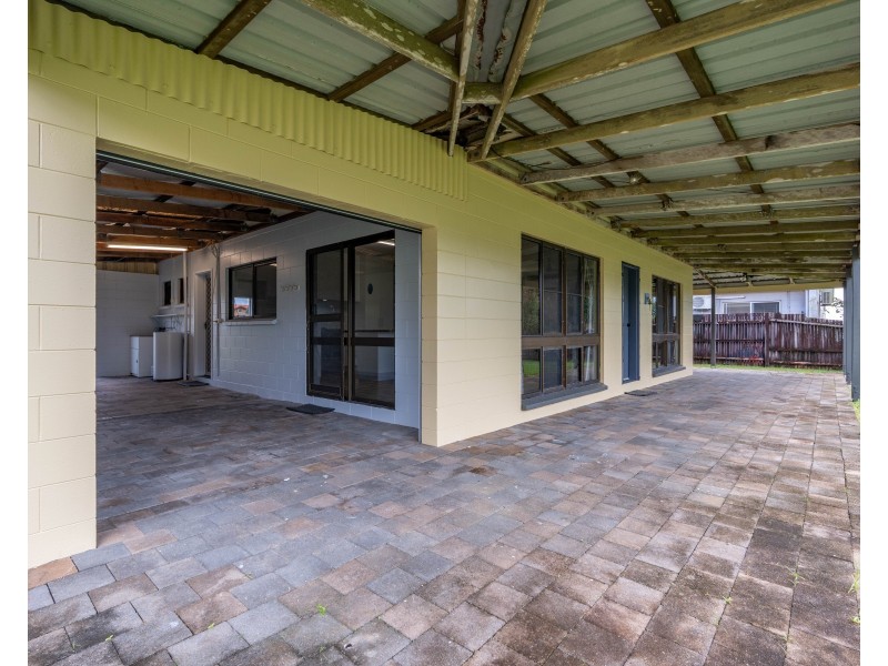 18 Ranleagh Street, Kurrimine Beach QLD 4871