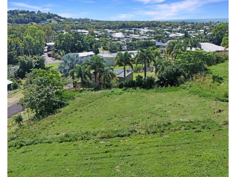 19 Riverside Terrace, South Mission Beach QLD 4852
