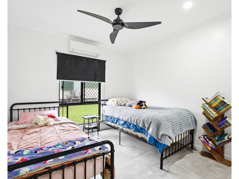 13 Trower Street, Tully QLD 4854