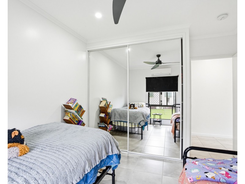 13 Trower Street, Tully QLD 4854