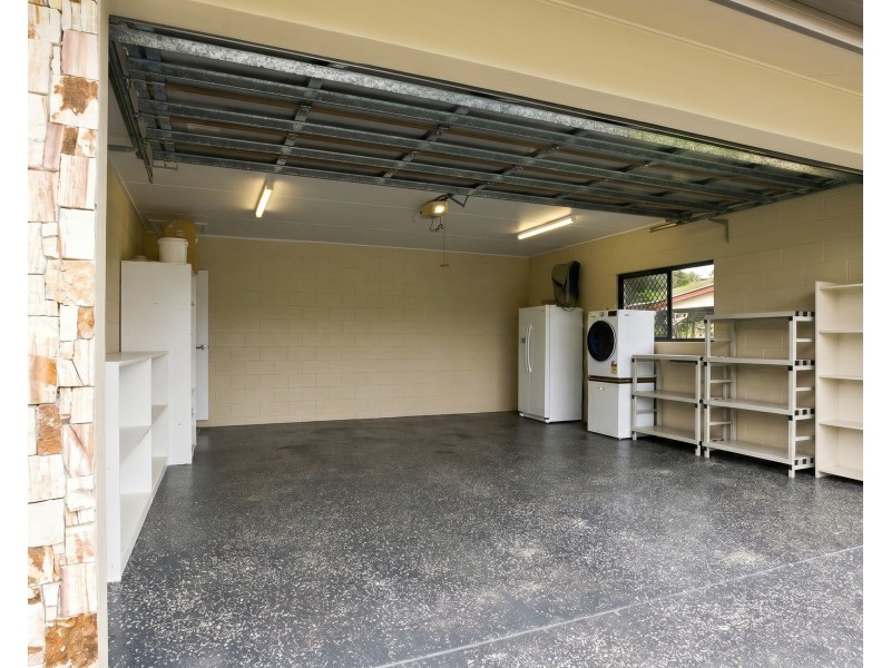 13 Trower Street, Tully QLD 4854