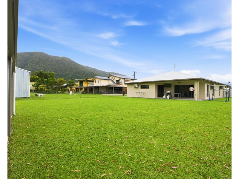 13 Trower Street, Tully QLD 4854