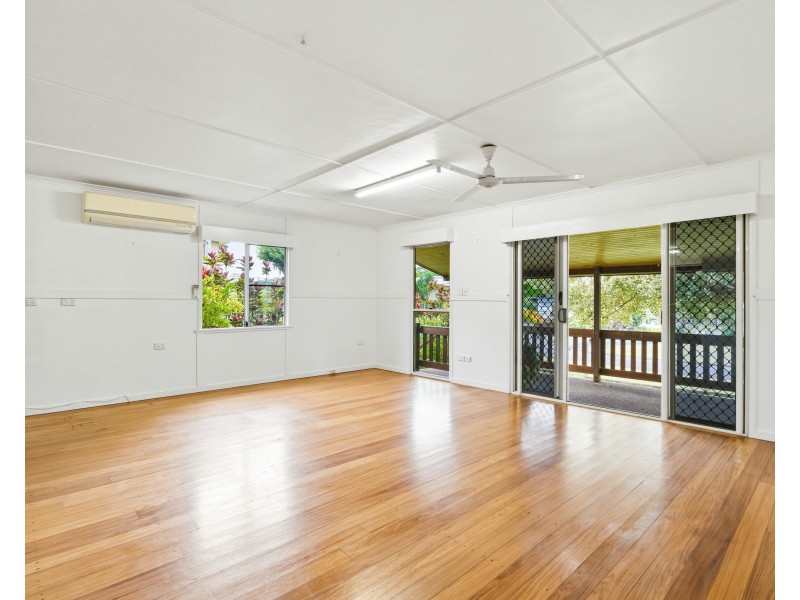 13 Mcdonald Street, Tully QLD 4854
