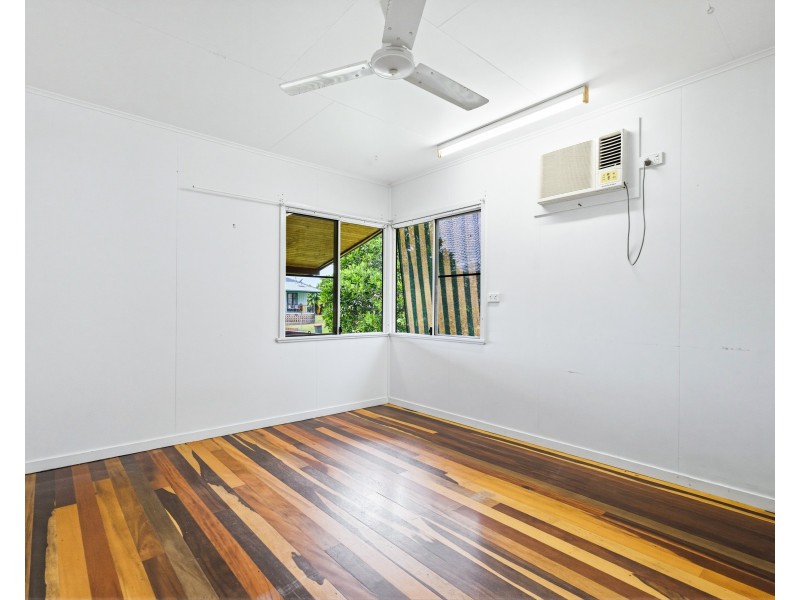 13 Mcdonald Street, Tully QLD 4854