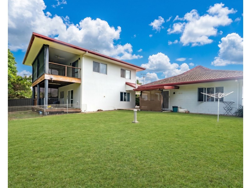 37 Rebecca Jane Parade, Kurrimine Beach QLD 4871