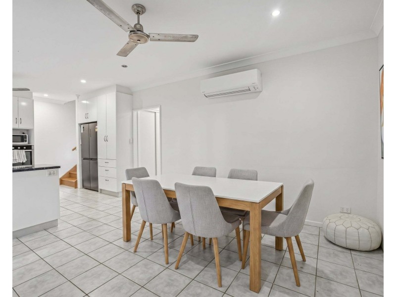 37 Rebecca Jane Parade, Kurrimine Beach QLD 4871
