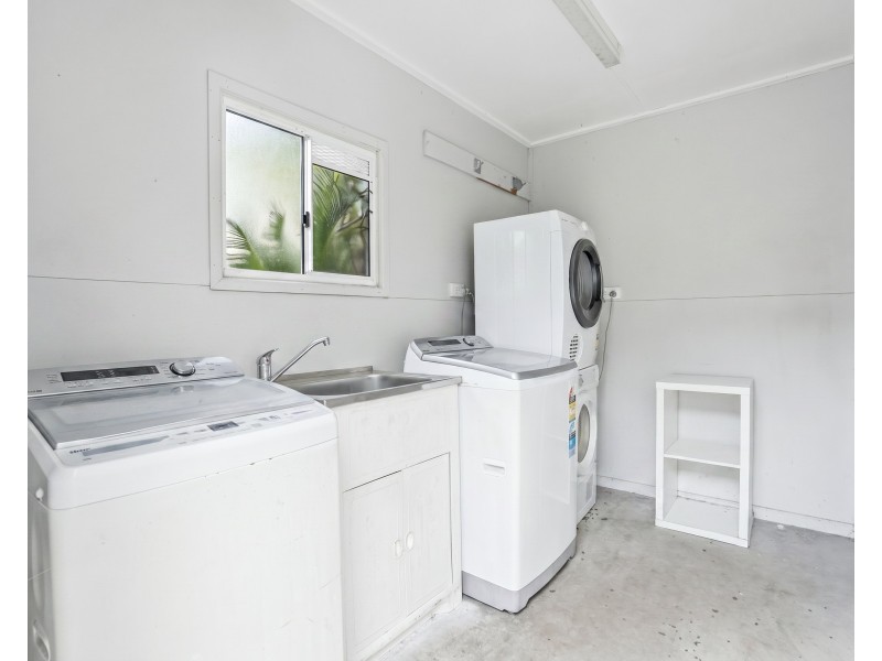 37 Rebecca Jane Parade, Kurrimine Beach QLD 4871