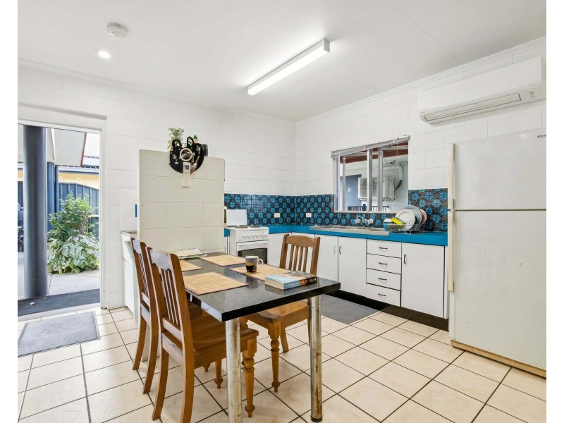 37 Rebecca Jane Parade, Kurrimine Beach QLD 4871