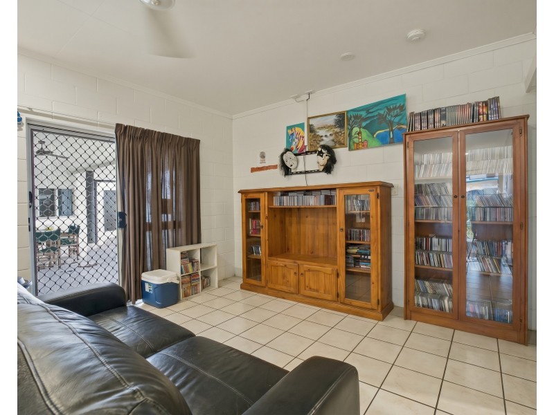 37 Rebecca Jane Parade, Kurrimine Beach QLD 4871