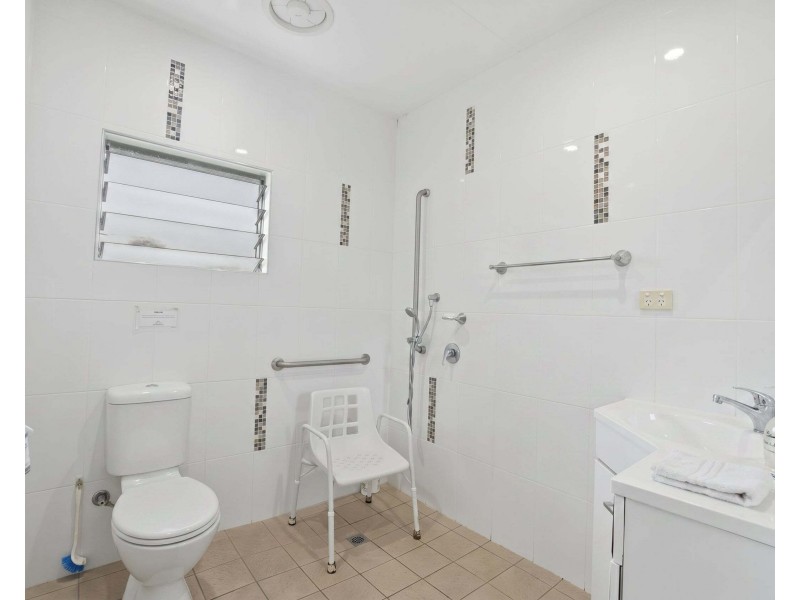 37 Rebecca Jane Parade, Kurrimine Beach QLD 4871