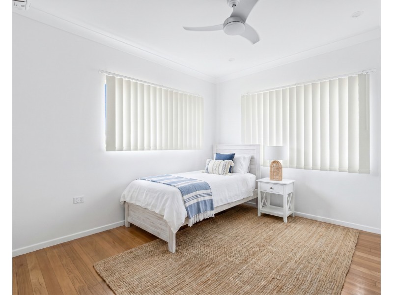 37 Rebecca Jane Parade, Kurrimine Beach QLD 4871