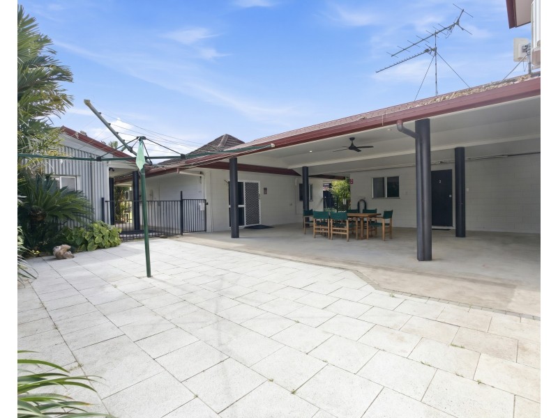37 Rebecca Jane Parade, Kurrimine Beach QLD 4871