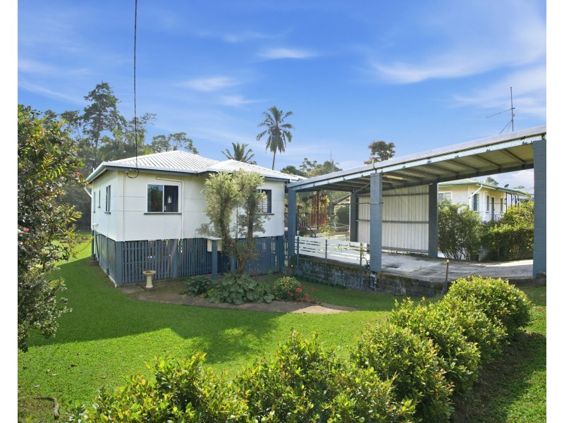 16 Thurles Street, Tully QLD 4854