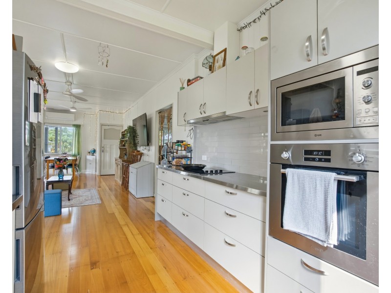 16 Thurles Street, Tully QLD 4854