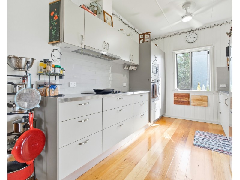 16 Thurles Street, Tully QLD 4854