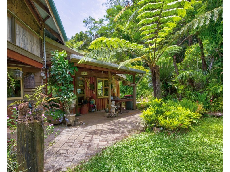 265 Jackson Road, Shell Pocket QLD 4855