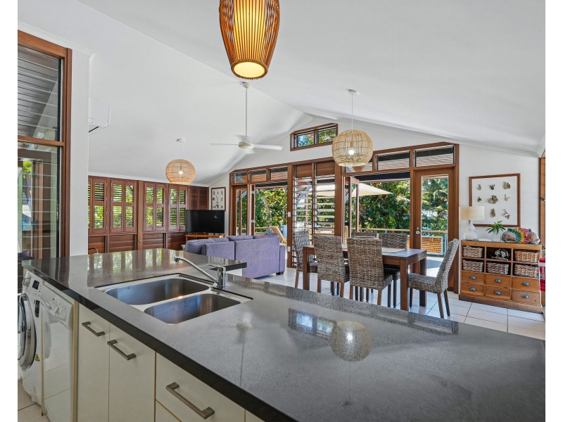 4, 64-68 Reid Road, Wongaling Beach QLD 4852