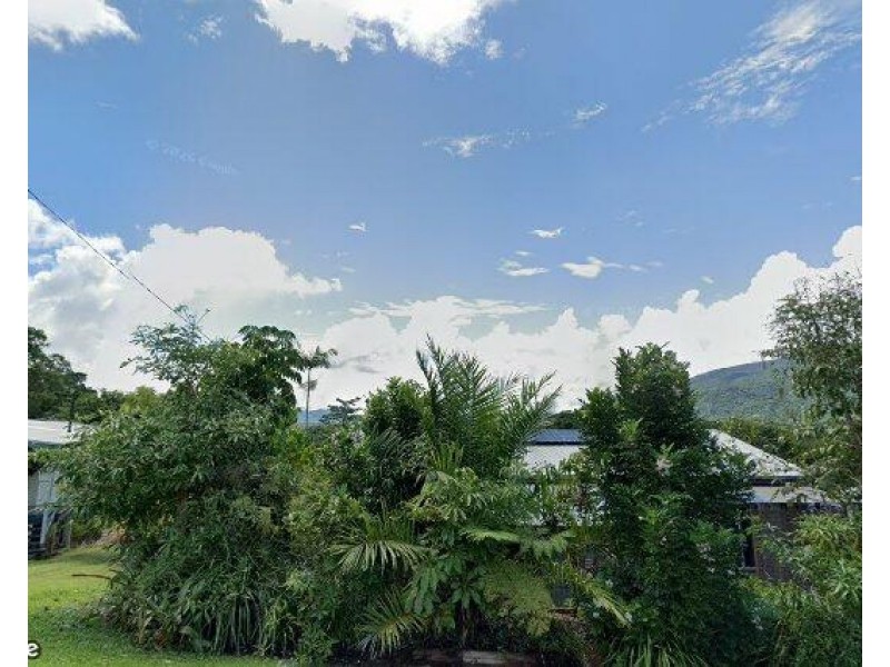 22 Hyatt Street, Tully QLD 4854