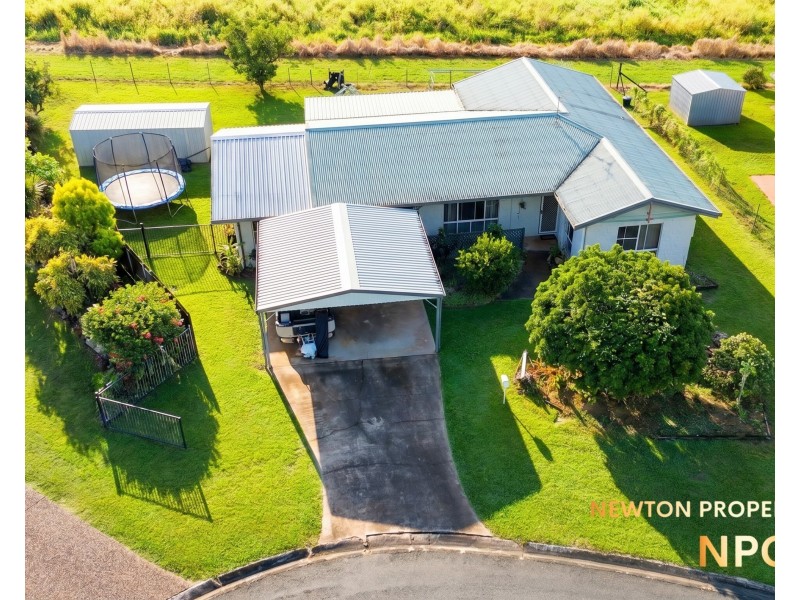 5 Wrap Court, Mission Beach QLD 4852