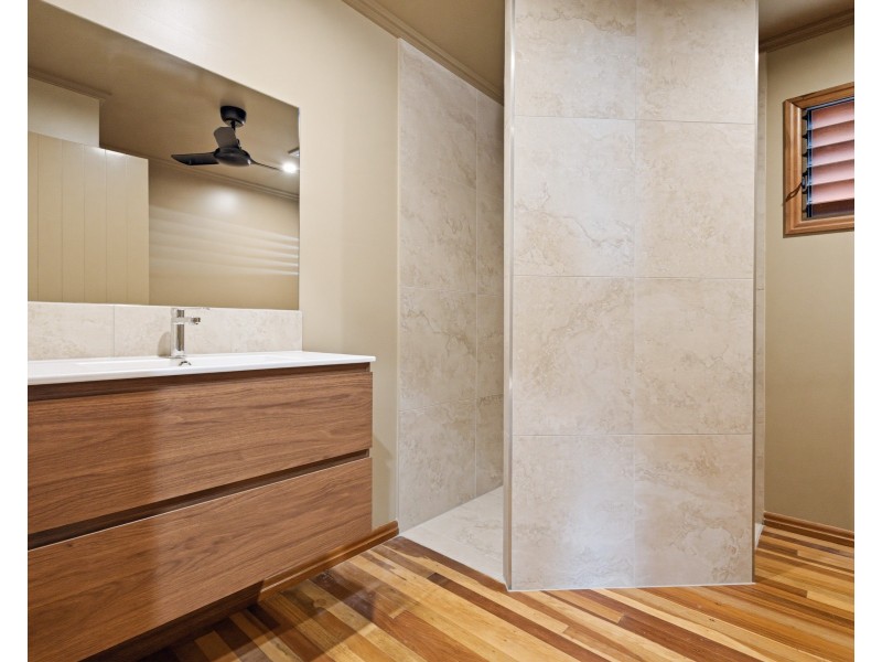 20 Bineham Street, Tully QLD 4854