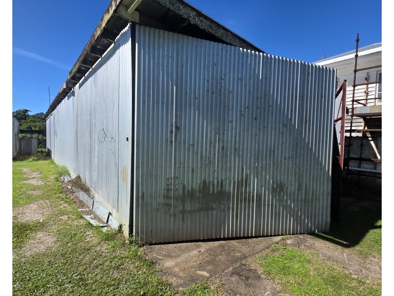 16 Murray Street, Tully QLD 4854