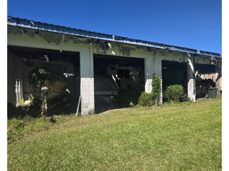 34 Luff Street, Hull Heads QLD 4854