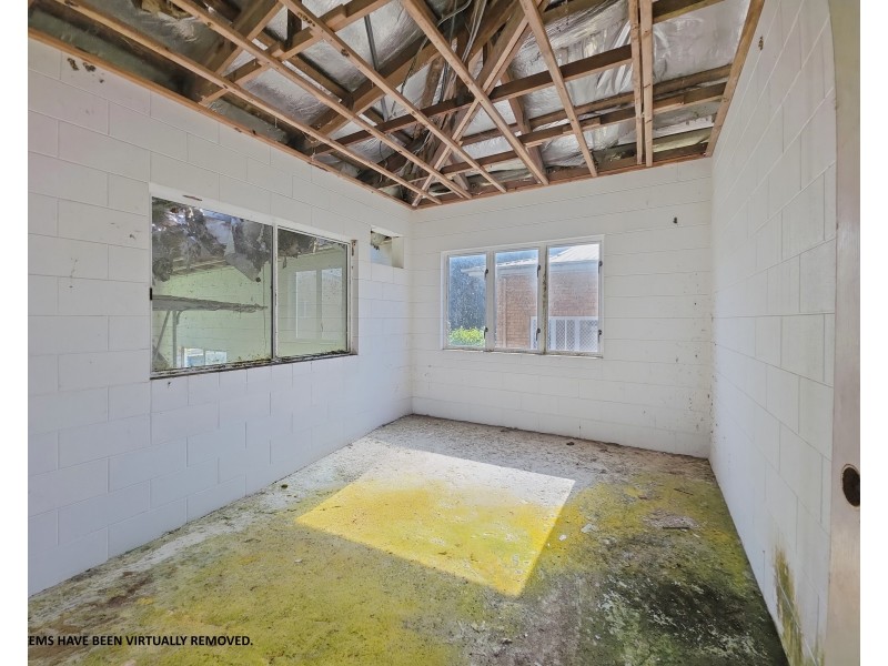 34 Luff Street, Hull Heads QLD 4854