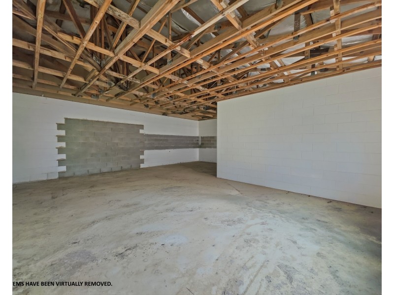 34 Luff Street, Hull Heads QLD 4854