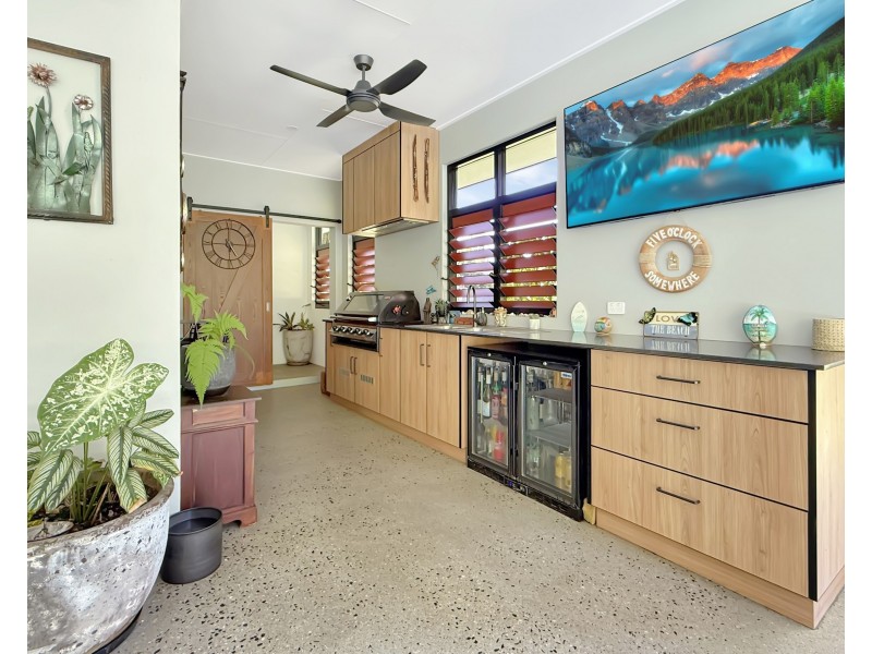 40 Coolibah Street, Wongaling Beach QLD 4852